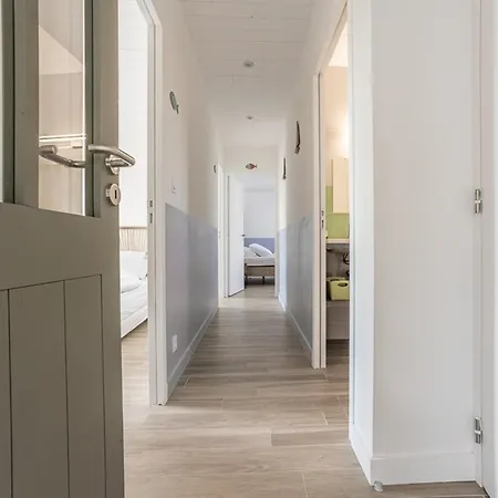 Maison Spacieuse Pour 8 Pers. Proche De La - Fr-1-835-23