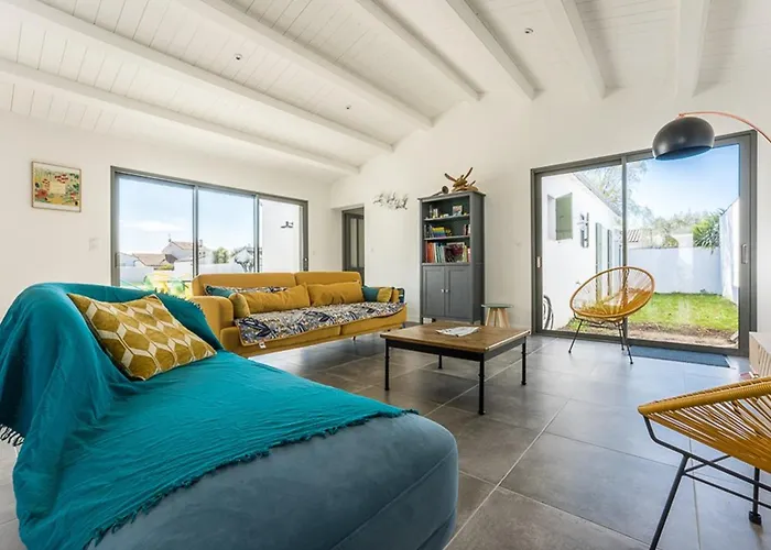 Maison Spacieuse Pour 8 Pers. Proche De La - Fr-1-835-23 *